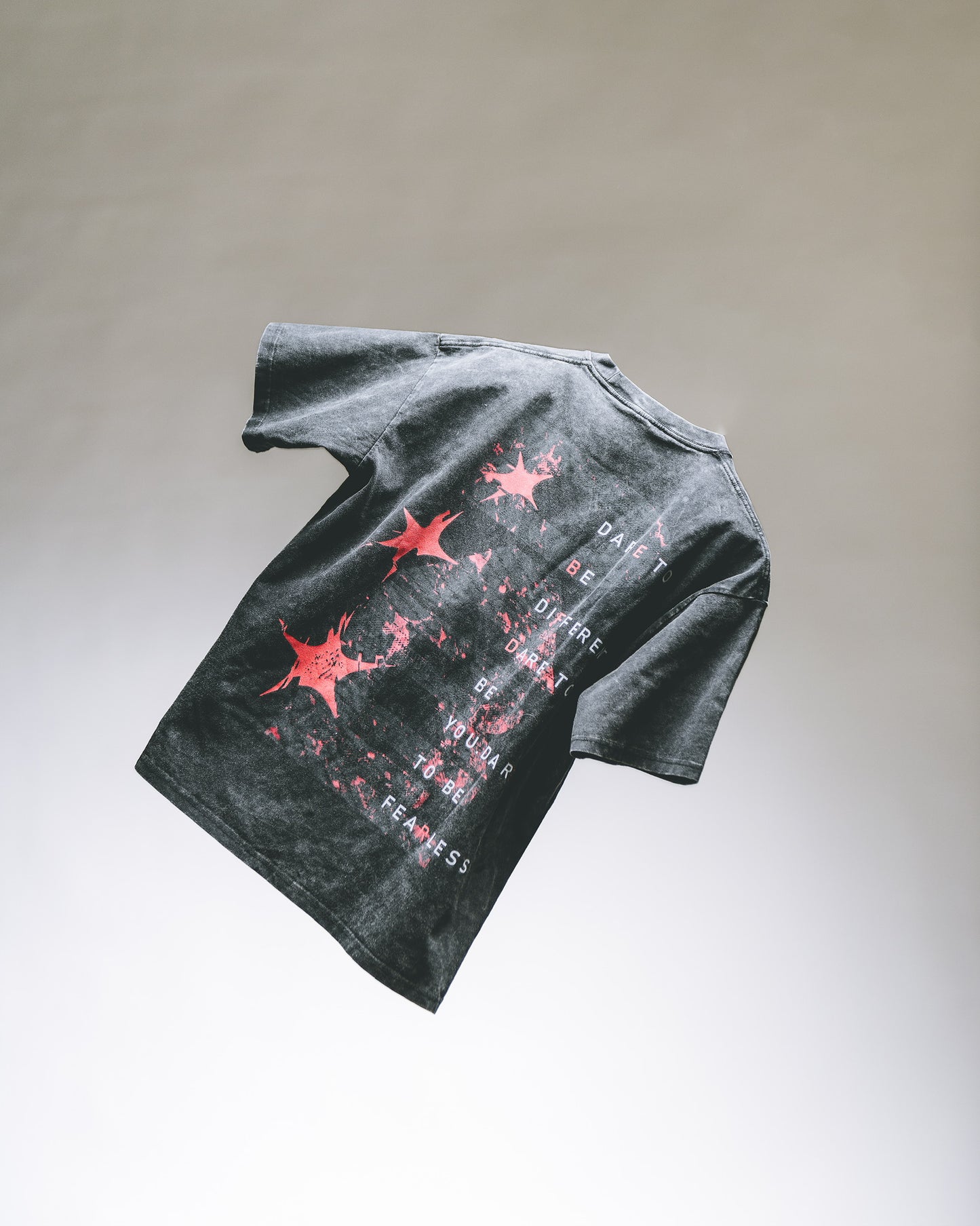 Dare to thrive - VINTAGE TEE